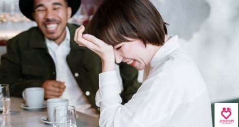 Signs a man is falling in love with a woman
