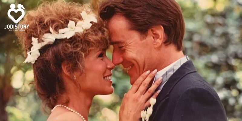 Bryan Cranston (Heisenberg) and Robin Dearden Love Story